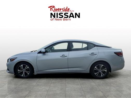 Brilliant Silver Metallic 2022 Nissan Sentra SV