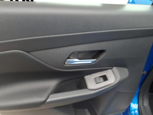 Bluestone Pearl/Super Blk 2026 Nissan Sentra SR