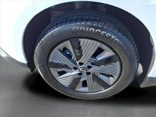 Everest White Pearl Tricoat 2026 Nissan Murano SL