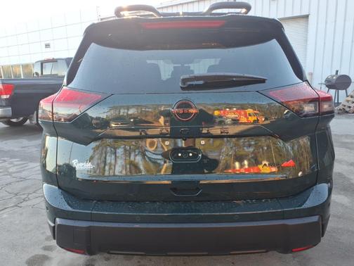 Obsidian Green 2026 Nissan Rogue Rock Creek