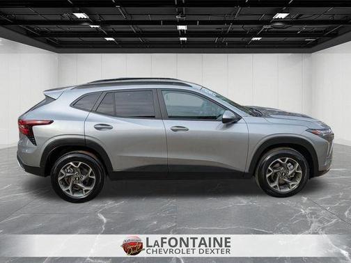 Sterling Gray Metallic 2025 Chevrolet Trax LT