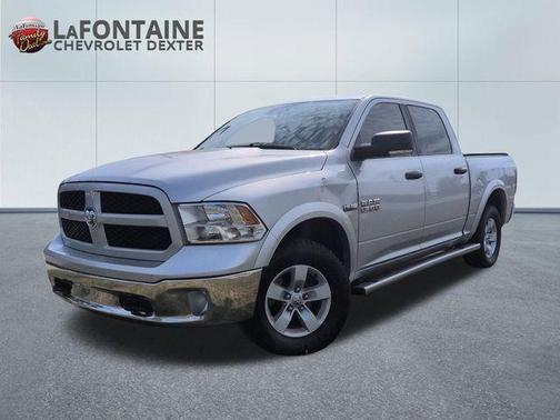 2016 RAM 1500 SLT