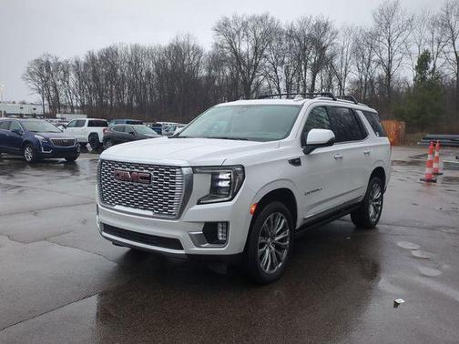 White Frost Tri-Coat 2021 GMC Yukon Denali