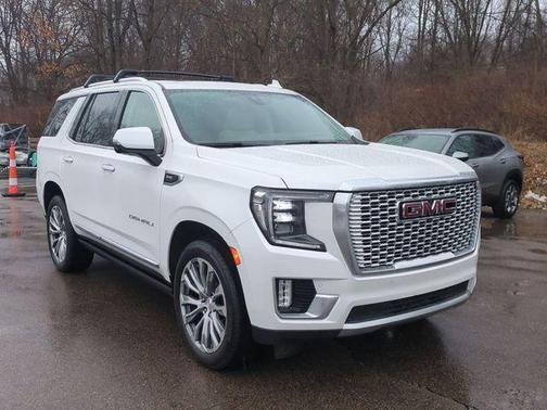 White Frost Tri-Coat 2021 GMC Yukon Denali