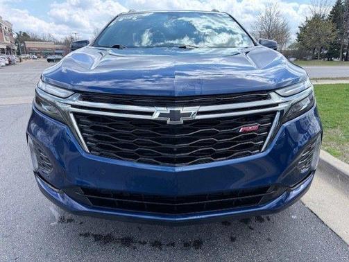 Blue Glow Metallic 2023 Chevrolet Equinox RS