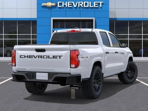 Summit White 2026 Chevrolet Colorado WT