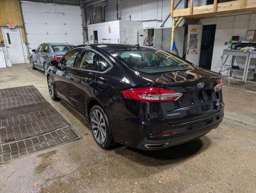2020 Ford Fusion SE