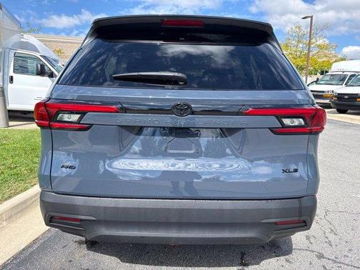 Cloud 9 White 2024 Toyota Grand Highlander XLE