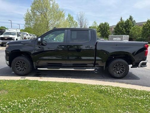 Black 2019 Chevrolet Silverado 1500 LT