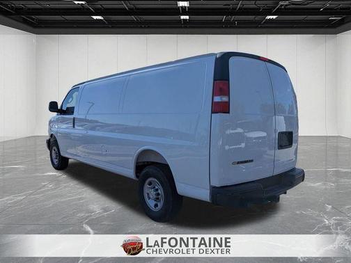 2025 Chevrolet Express 2500 Work Van