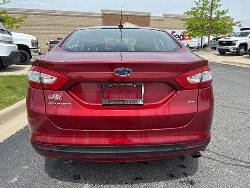 2016 Ford Fusion SE