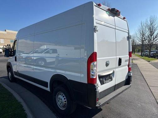 Bright White Clearcoat 2026 RAM ProMaster 2500 High Roof