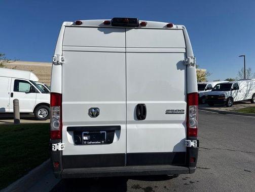 Bright White Clearcoat 2026 RAM ProMaster 2500 High Roof