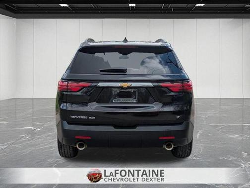 Black Metallic 2023 Chevrolet Traverse LT Leather