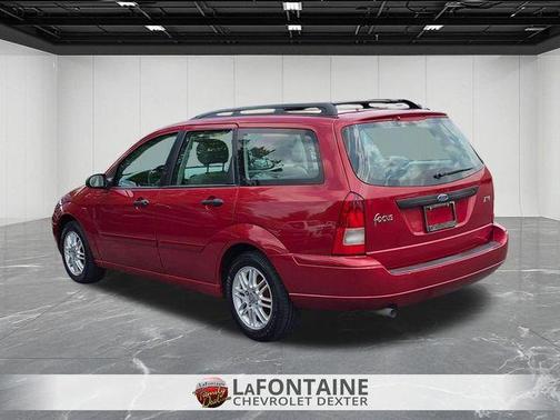 Sangria Red Clearcoat Metallic 2003 Ford Focus SE
