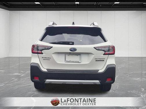 Crystal White Pearl 2023 Subaru Outback Touring XT