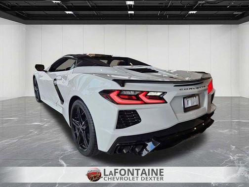 2026 Chevrolet Corvette Stingray w/2LT