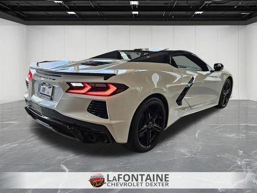 2026 Chevrolet Corvette Stingray w/2LT