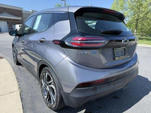 Gray Ghost Metallic 2023 Chevrolet Bolt EV 2LT