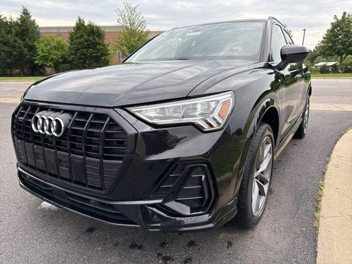 2023 Audi Q3 45 S line Premium