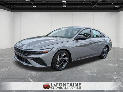 Metal 2025 Hyundai ELANTRA SEL Sport