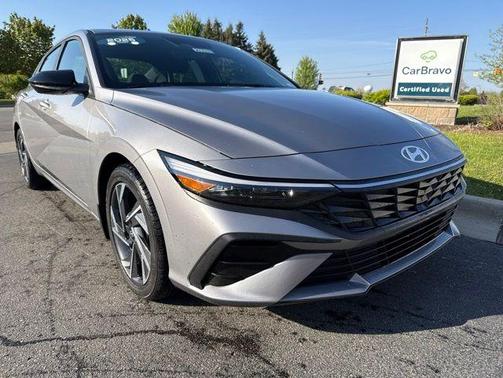 Metal 2025 Hyundai ELANTRA SEL Sport