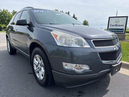 Cyber Gray Metallic 2012 Chevrolet Traverse LS