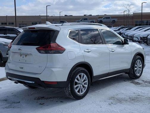 2018 Nissan Rogue SV