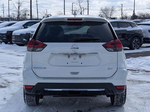 2018 Nissan Rogue SV