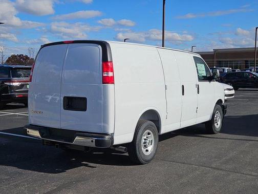 2025 Chevrolet Express 2500 Work Van
