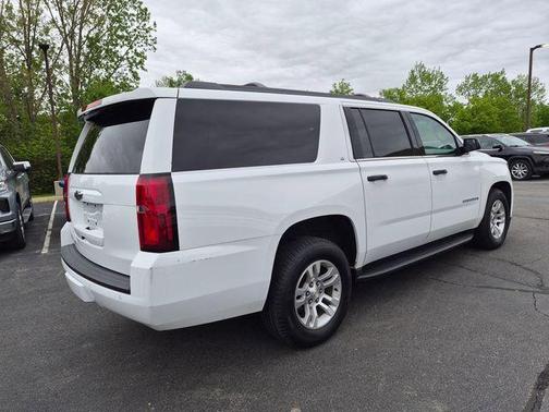 Summit White 2018 Chevrolet Suburban LT