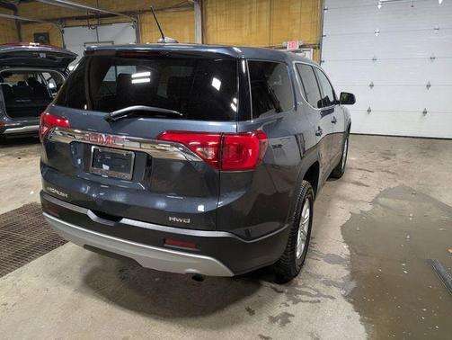 2019 GMC Acadia SLE-1