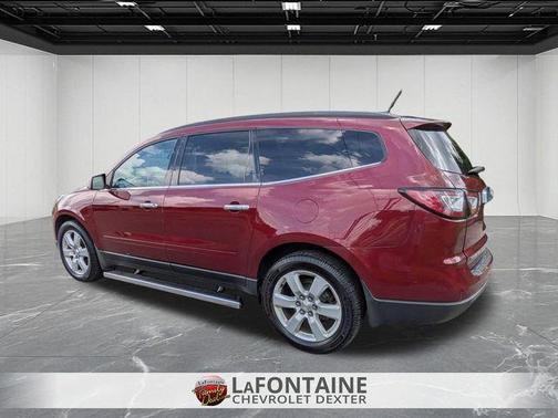 Siren Red Tintcoat 2017 Chevrolet Traverse 1LT