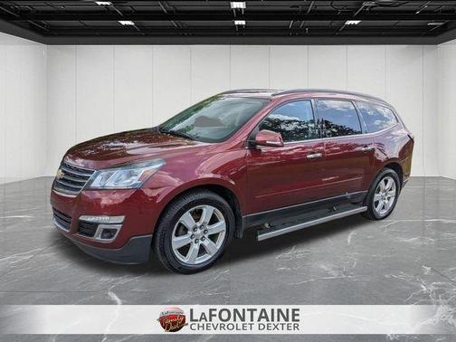 Siren Red Tintcoat 2017 Chevrolet Traverse 1LT