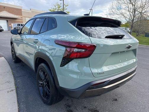 Green 2025 Chevrolet Trax ACTIV
