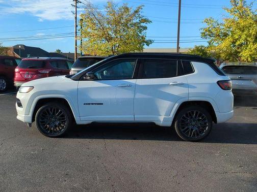 2022 Jeep Compass Altitude