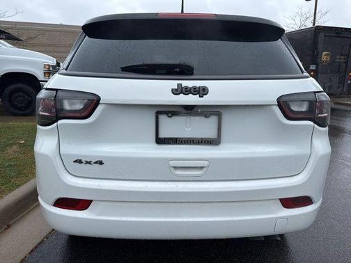 2022 Jeep Compass Altitude