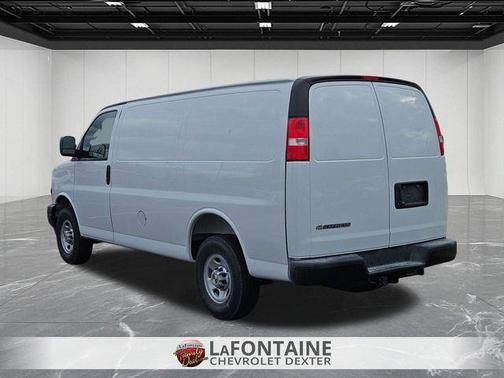 2025 Chevrolet Express 2500 Work Van