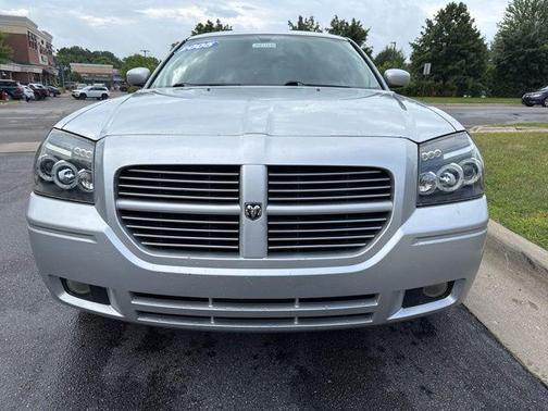 2005 Dodge Magnum R/T