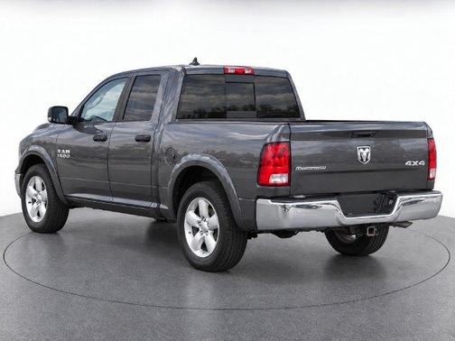 Granite Crystal Clearcoat Metallic 2014 RAM 1500 SLT