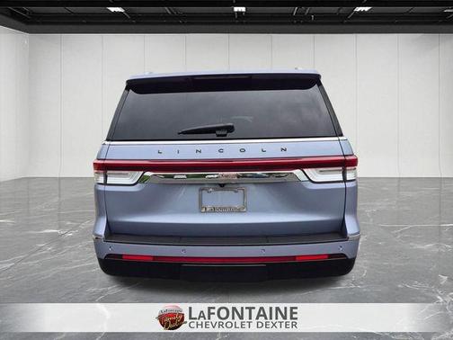 Chroma Crystal Blue Metallic 2022 Lincoln Navigator L Black Label
