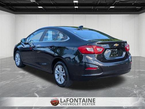 Mosaic Black Metallic 2019 Chevrolet Cruze LT