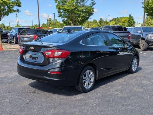 Mosaic Black Metallic 2019 Chevrolet Cruze LT