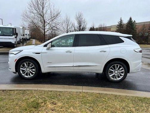 2022 Buick Enclave Avenir
