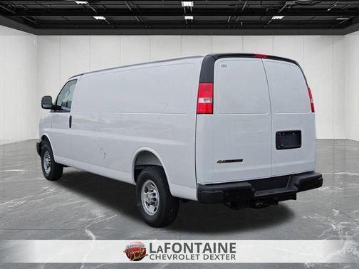 2025 Chevrolet Express 2500 Work Van