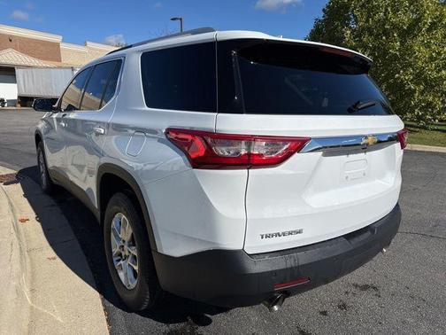 2018 Chevrolet Traverse LT Cloth