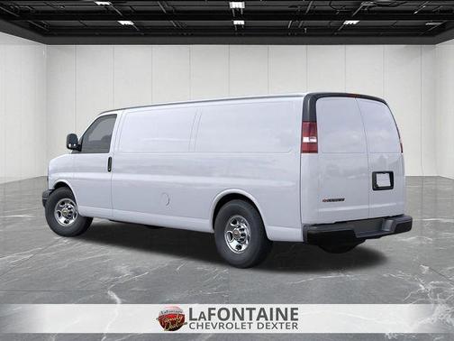 Summit White 2026 Chevrolet Express 3500 Work Van