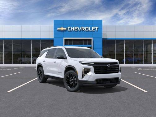 Summit White 2026 Chevrolet Traverse LT