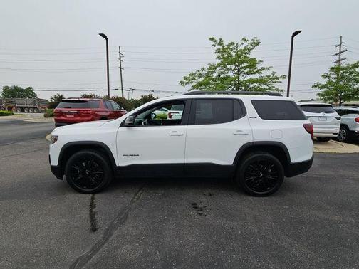 2022 GMC Acadia SLE