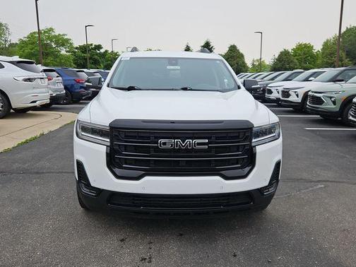 2022 GMC Acadia SLE